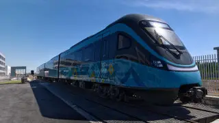 “Поезд над городом”: в Астане показали готовый к запуску LRT