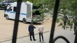 Полицейский на служебной машине насмерть сбил малыша в Актау