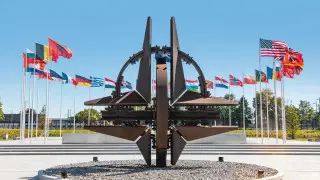 США намерены существенно сократить военные взносы в НАТО
