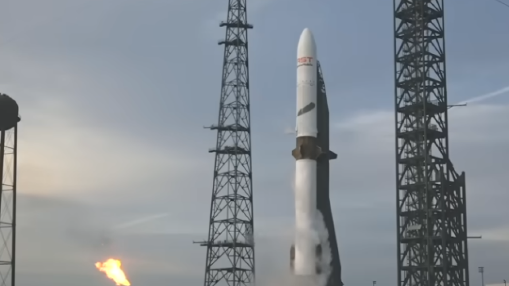 Ракета New Glenn компании миллиардера Джефа Безоса взорвалась на стартовой площадке во Флориде