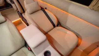 Китай взялся за “нулевую гравитацию“ в автомобилях - власти обеспокоены модными креслами