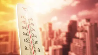 Европу накрыл “купол жары“: температура приблизилась к 40 градусам