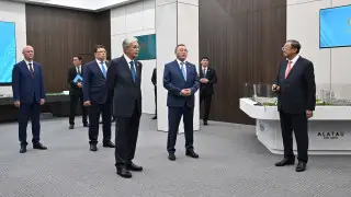 Десятки инвестпроектов на 2 триллиона тенге - Токаеву презентовали будущее Алатау