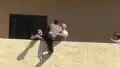 В Астане полицейский спас пытавшегося выпрыгнуть с десятого этажа мужчину