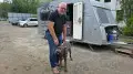 Объехал 24 страны и застрял в казахстанской Алге. Иностранец живёт в доме на колёсах и ждёт суда