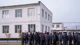 Более 15 тысячам осужденных смягчат наказание. Сенат одобрил закон