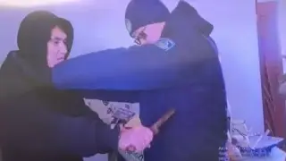 Султан Сарсемалиев показал, как убивал первую жертву - видео следственного эксперимента
