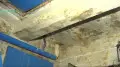 Жители пятиэтажки в Актобе не спят ночами, собирая дождевую воду