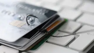 Работающая юристом казахстанка отдала 18 миллионов мошенникам в надежде быстро разбогатеть