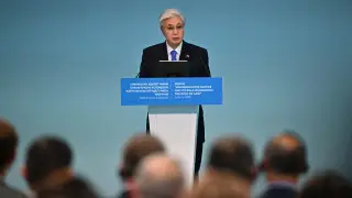 Токаев поблагодарил экс-председателя партии AMANAT Ерлана Кошанова
