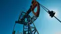 Цены на нефть впервые с начала марта опустились ниже 80 долларов за баррель
