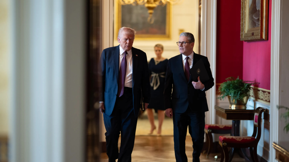“Он потерпел серьезную неудачу“. Трамп заявил о скорой отставке премьера Британии