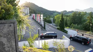 Первый день переговоров Ирана и США в Швейцарии завершился взаимными угрозами
