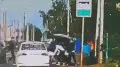 В Актобе водитель Lexus затолкал в багажник пешехода, который сделал ему замечание на дороге