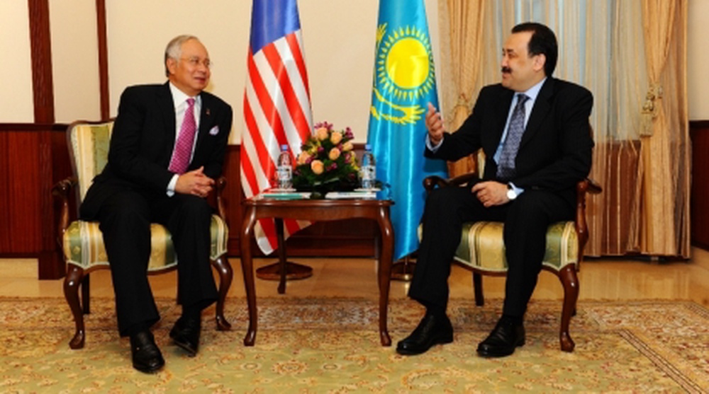 Malaysia’s Prime Minister Datuk Seri Najib Tun Razak meets Kazakhstan’s Prime Minister Karim Massimov