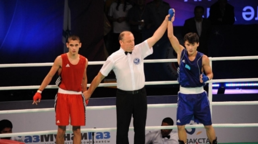 PHOTO: Massimov attended Junior Boxing Championship in Astana 