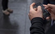 Phone app allows US users to film police activity 