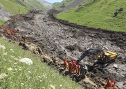 China mudslides kill at least 16: Xinhua 