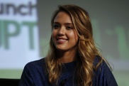 Motherhood makes actress Alba in tech entrepreneur 