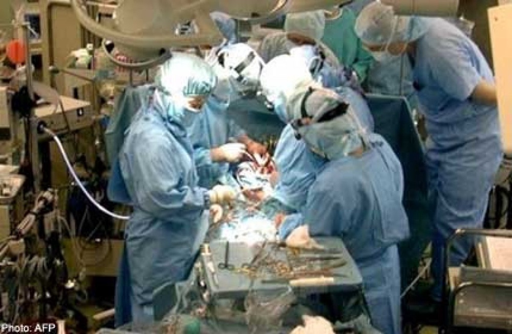 US lawmakers question China organ transplants 
