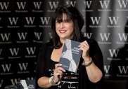 'Fifty Shades' aiming to seduce in Japan 