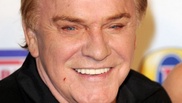Comedian grilled again in UK sex abuse probe 
