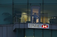 China manufacturing hits 13-month high in November: HSBC   