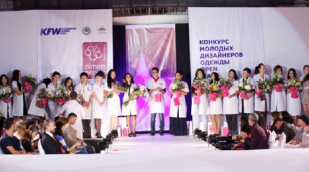 Finalist of young fashion designers contest starts fashion line JanElle for Salta