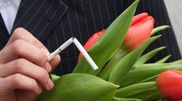 PHOTO: Almaty women exchanged cigarettes for flowers