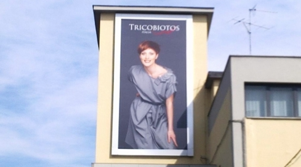 Miss Kazakhstan-2000 is the face of Selective Professional