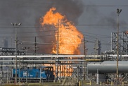 Yemen gunmen blow up oil pipeline 