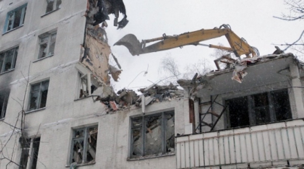 Cracked 9-storey building to be demolished in Priozersk