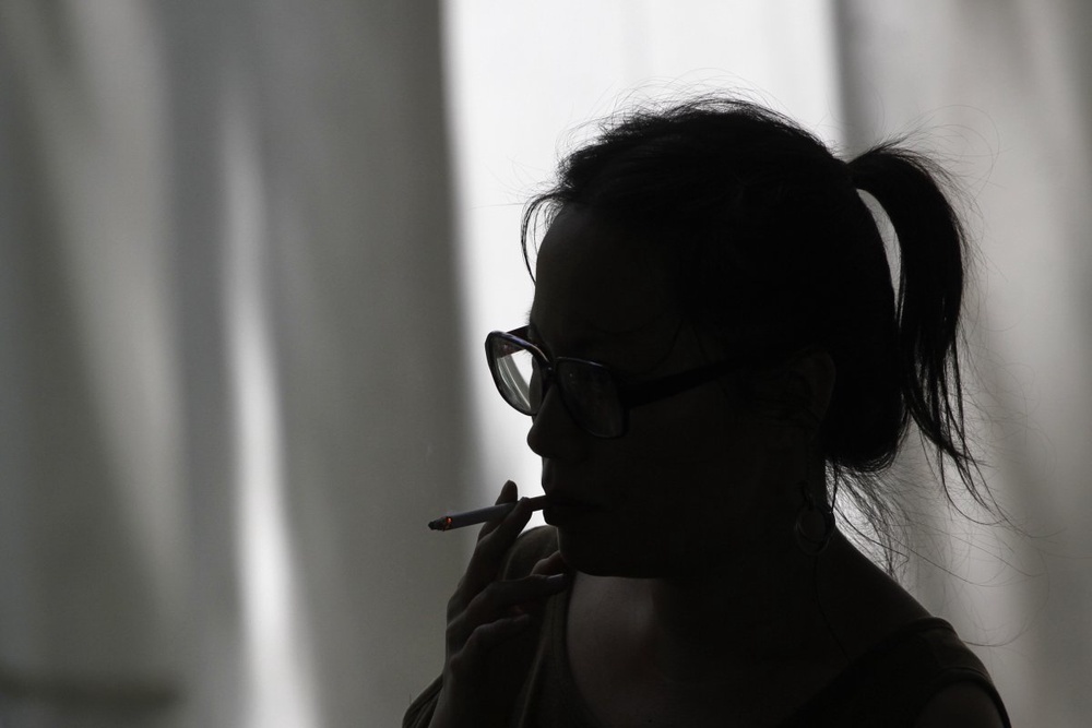 Women smokers face greater health risks than in past: study 