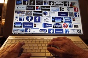 Facebook lets friends send gift cards 