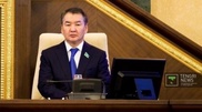 Mami disagrees with police arresting Pavlodar citizen for showing middle finger
