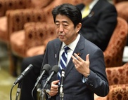 Obama vows to defend Japan with US nuclear umbrella 