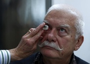Retinal implants clear new hurdle 