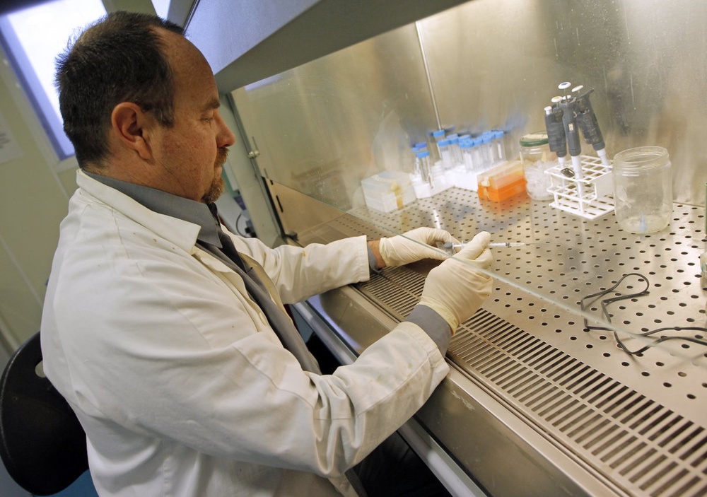Daily-dose HIV prevention fails for African women: study 