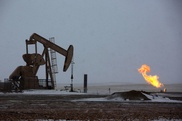 Oil tumbles for second day on slower Chinese growth 