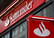 Portugal to take two banks to court over swap deals 