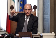 New Italy PM to unveil programme for change 