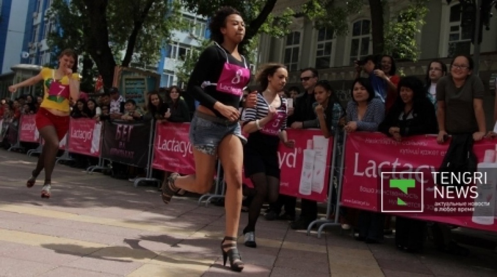 Almaty celebrates May 1 running on high heels  