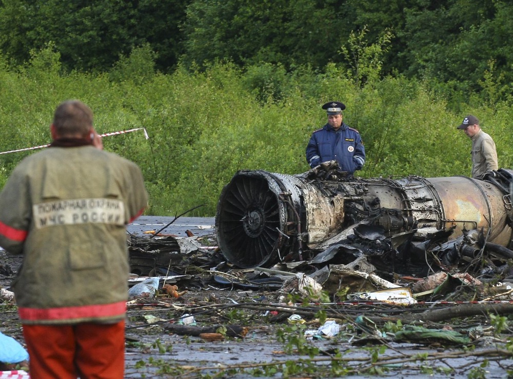 Russia seeks to solve 'ghost plane' mystery that killed 13 