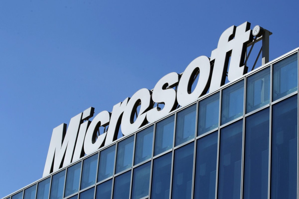 Microsoft readies new Xbox as entertainment hub 