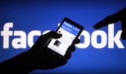 Facebook shareholders vent ire over sagging stock