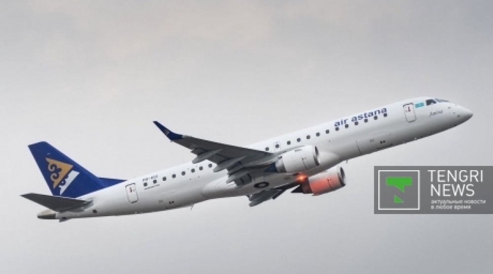 Kazakhstan presents aircraft at Le Bourget