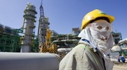 Kazakhstan workers strike on Kashagan's D island
