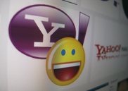 Yahoo buying binge continues with Rockmelt deal 