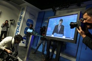 Online video forces change on TV industry 