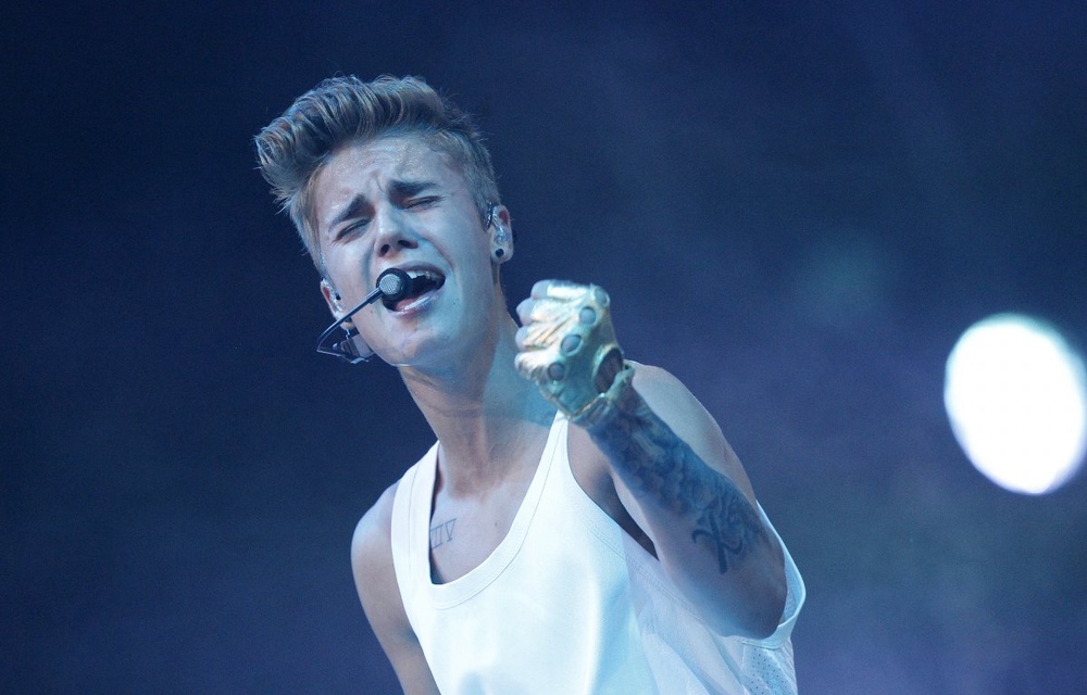 Justin Bieber stopped for traffic offense, again 